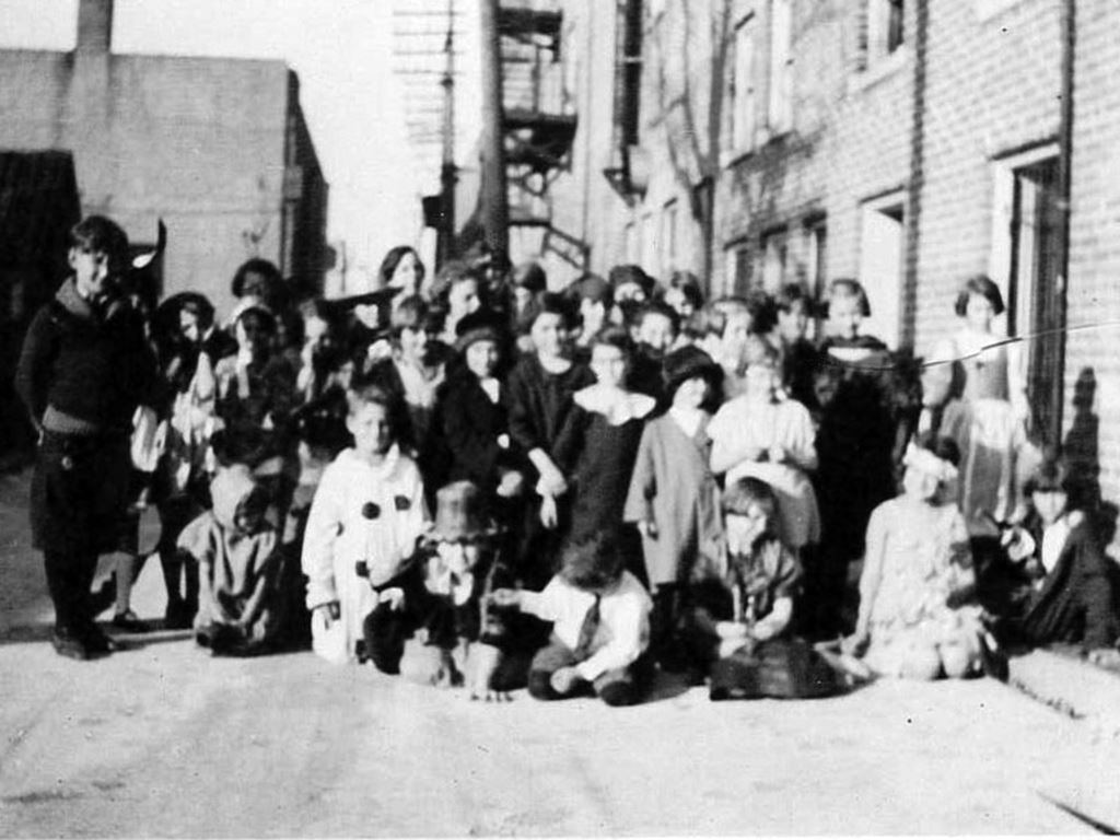 Image of the library from the past.